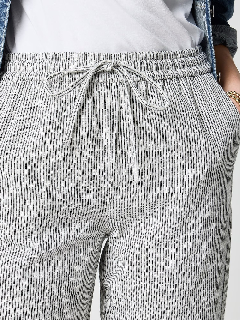 Like new!J. Crew Women's Black & White Pinstripe Linen Blend Slim Wide Leg Pants